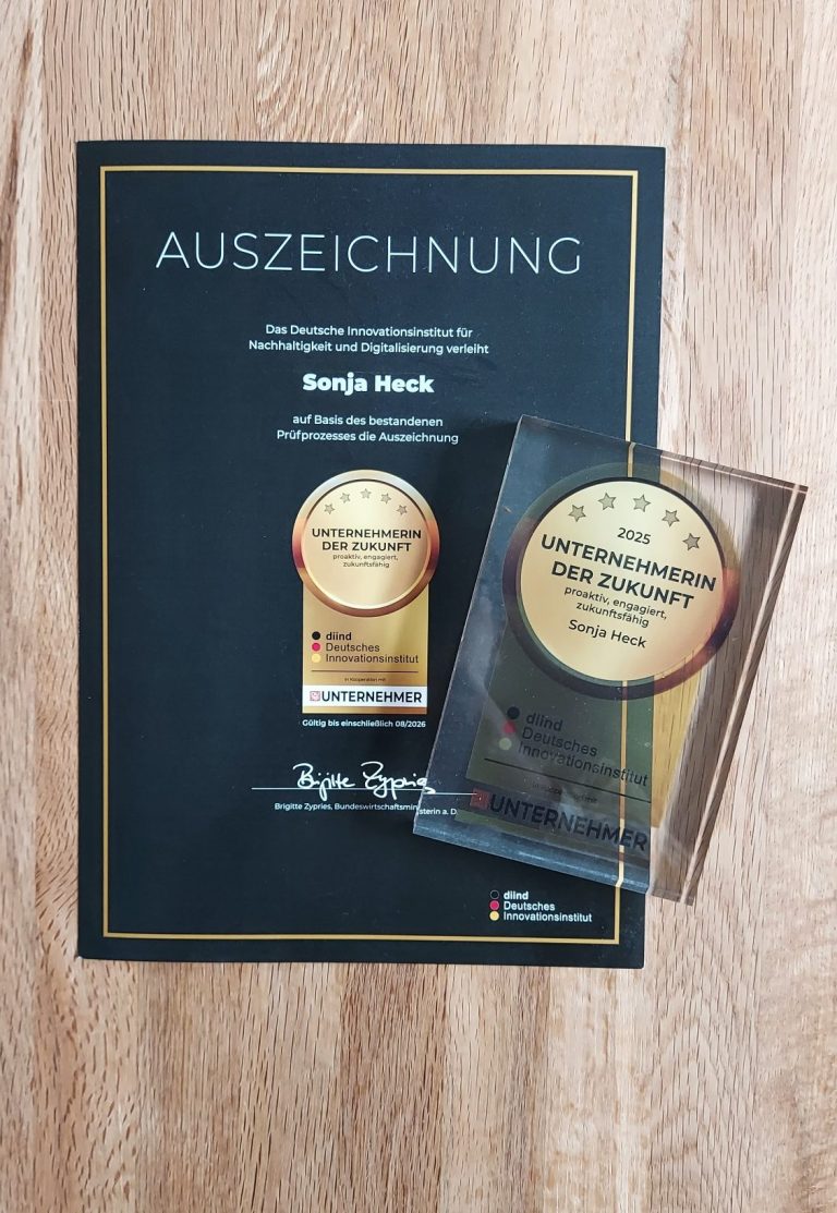 Unternehmerin der Zukunft Auszeichnung und Trophäe zur Unternehmerin der Zukunft 2025